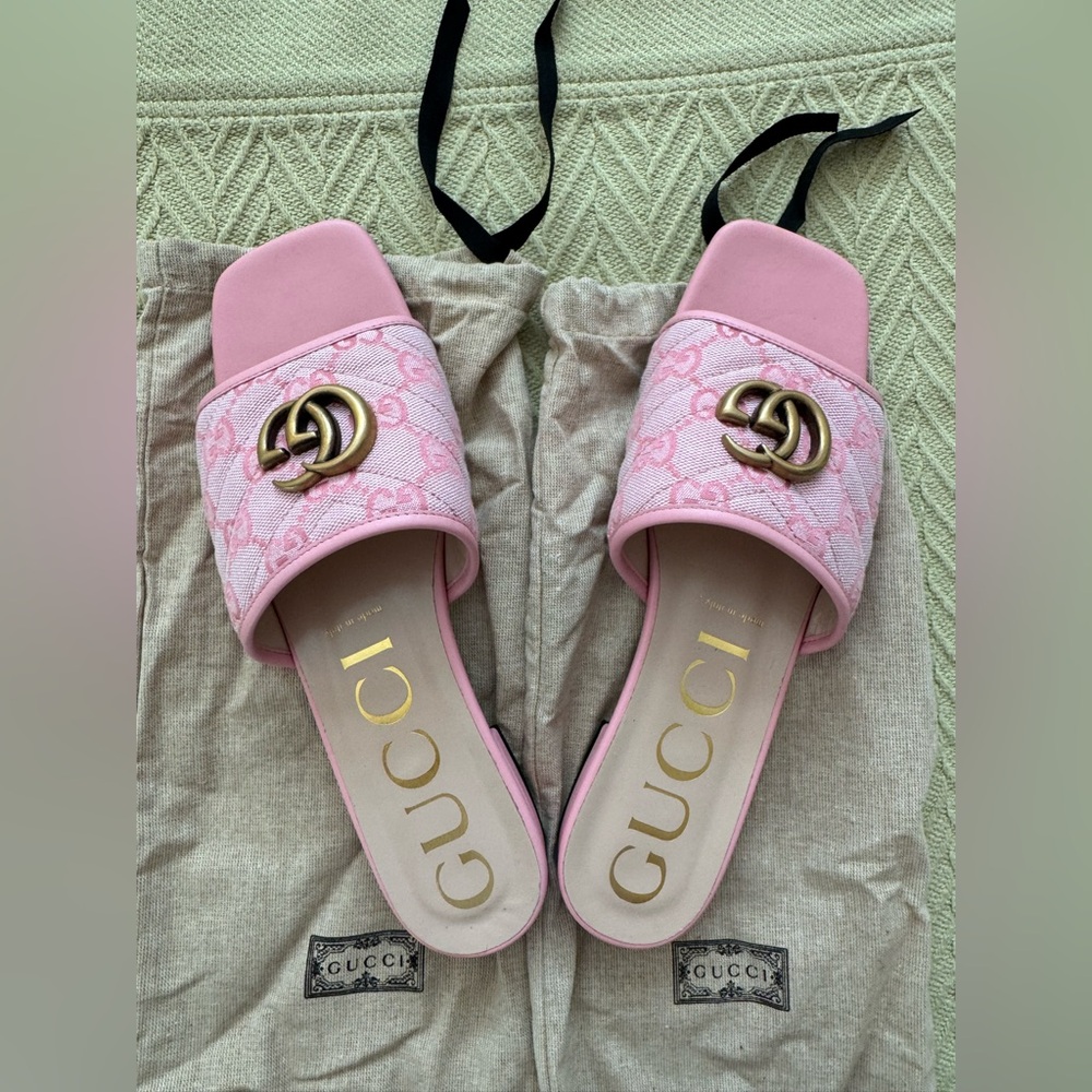 Gucci Pink GG Canvas Slide Sandals with Gold Double G Accent - Picture 4 of 15